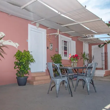 Hébergement de vacances Doras B By 